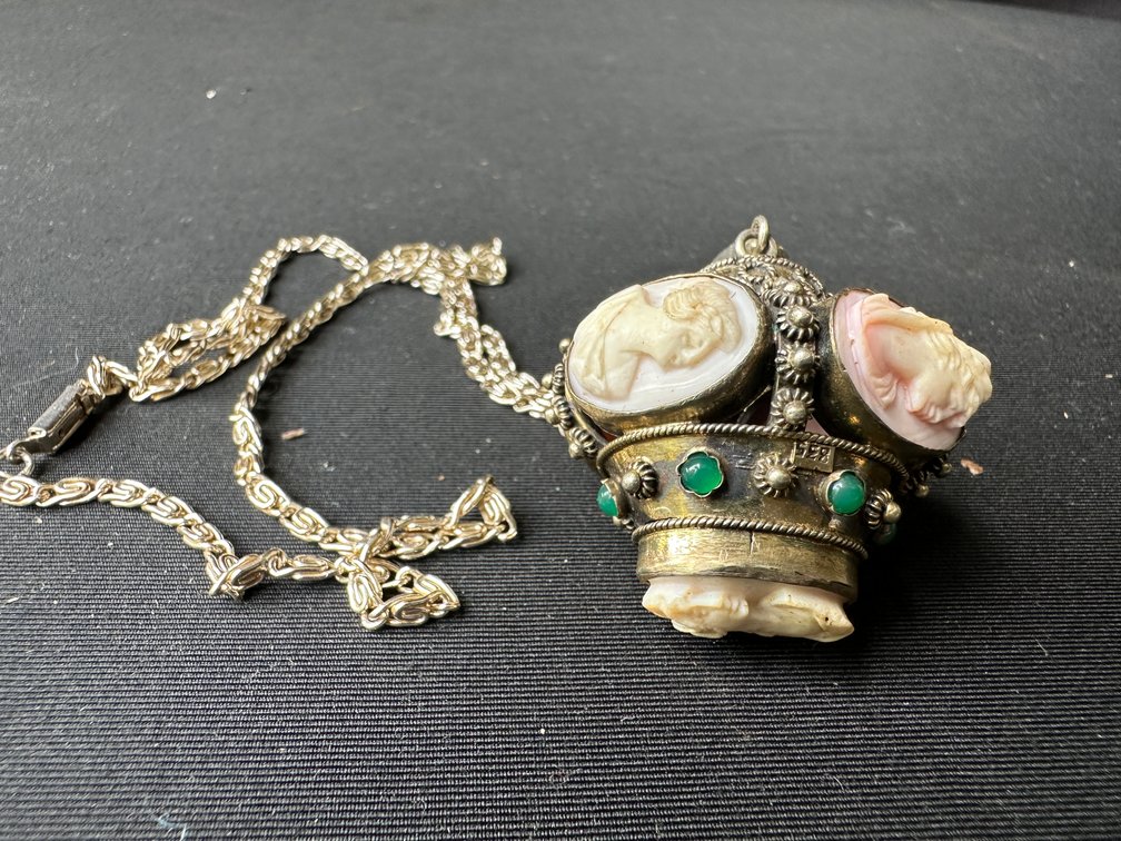 Multi-Sided Carved Shell Cameo Pendant Necklace