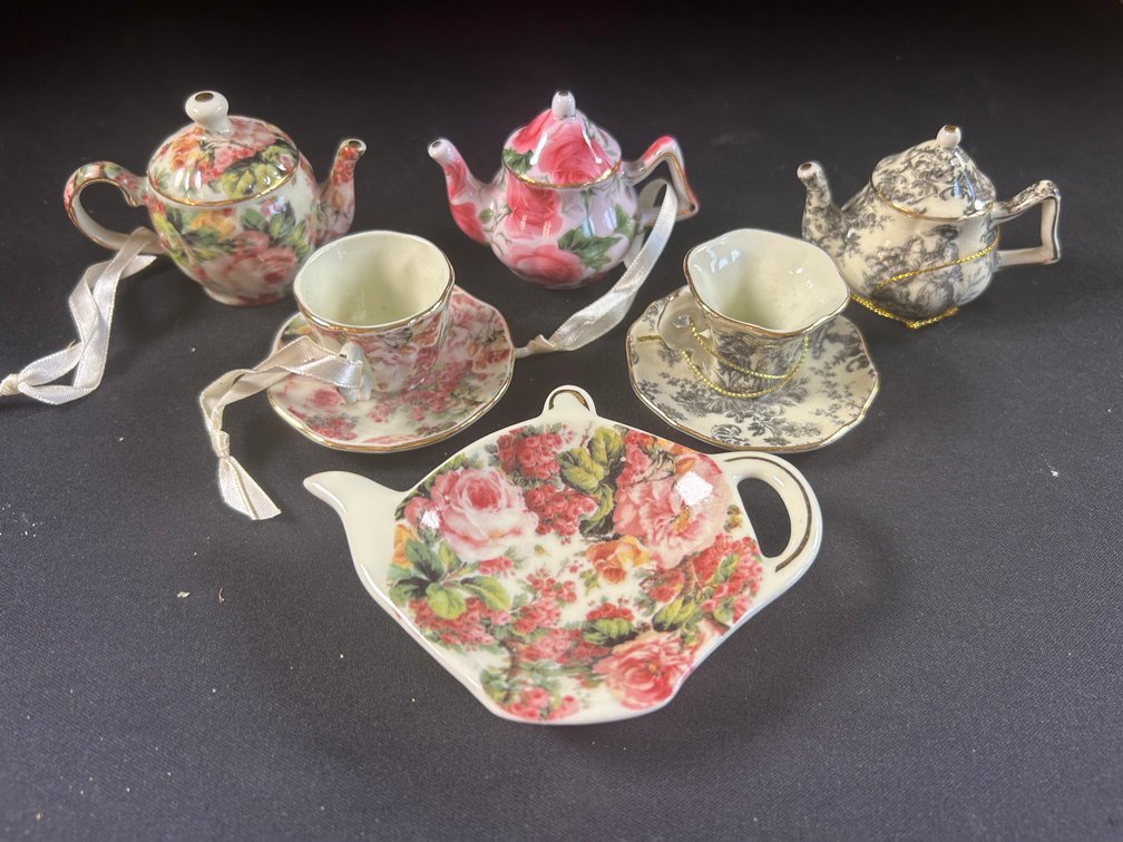 Teapot & Cup/Saucer Ornaments