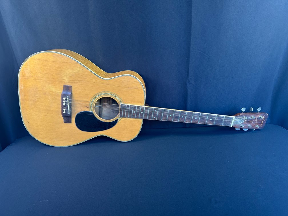 Alvarez Model 5038 Acoustic Guitar