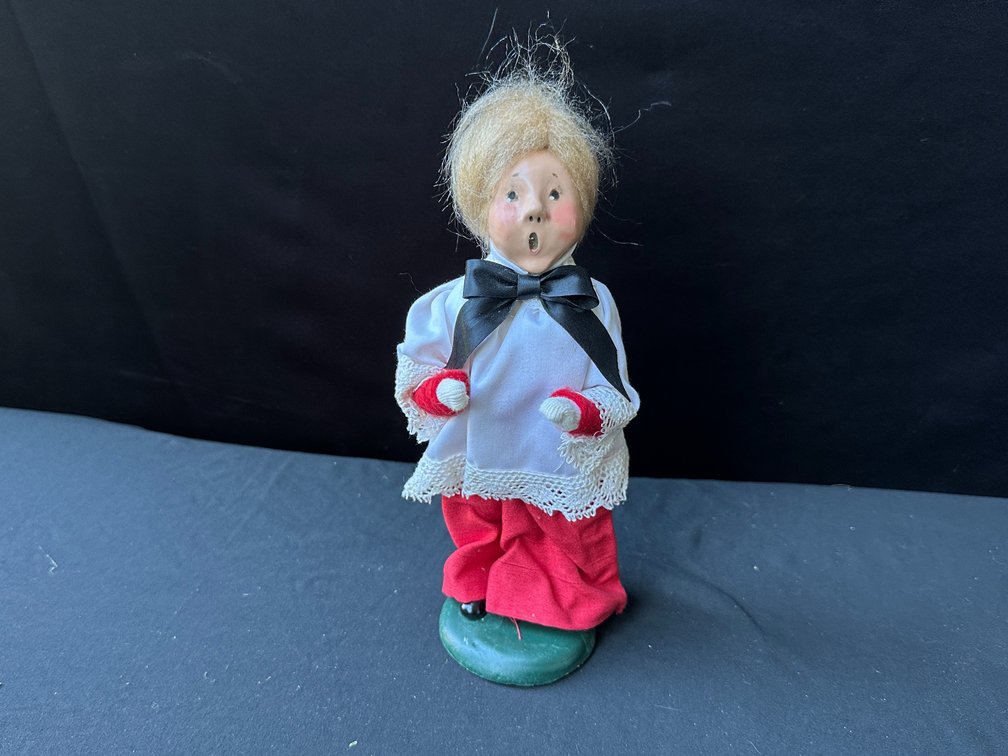 Byers Caroler Figure
