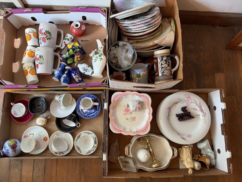 Ceramic Tableware, Mugs, Plates, and Decorative Items
