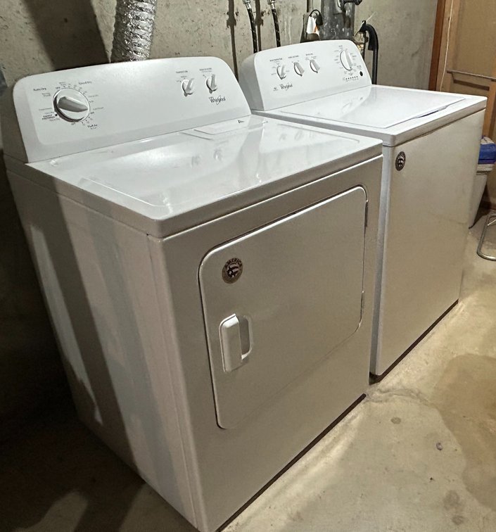 Whirlpool Washer & Dryer Set