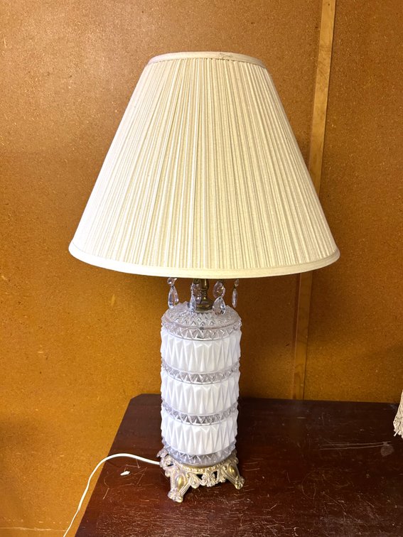 Lamp with Light Up Base