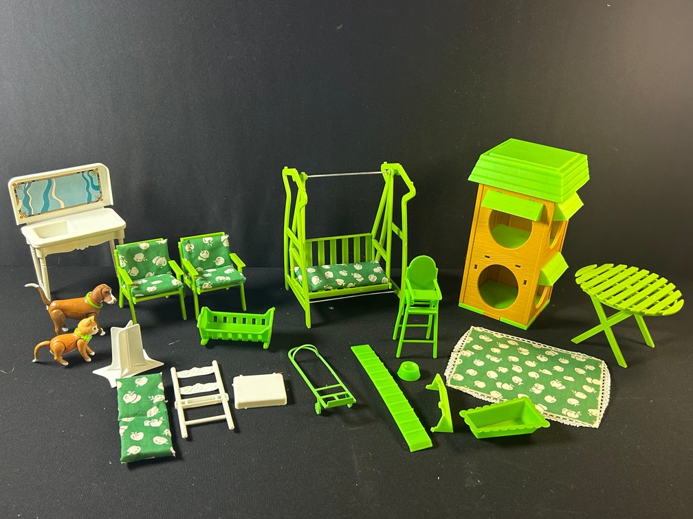 Sunshine Family Pet House & More