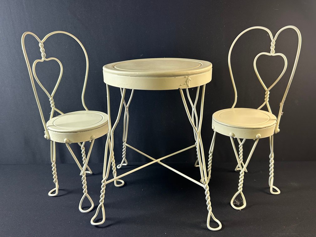 Ice Cream Table and Chairs for Dolls