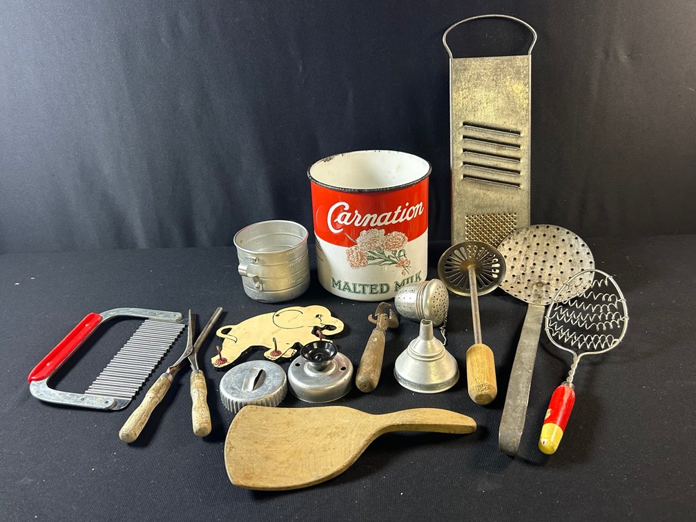 Vintage Kitchenware
