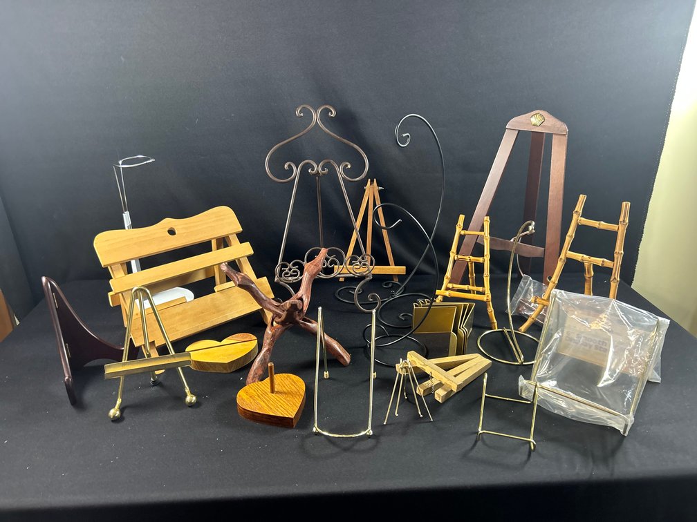 Variety of Picture Easels