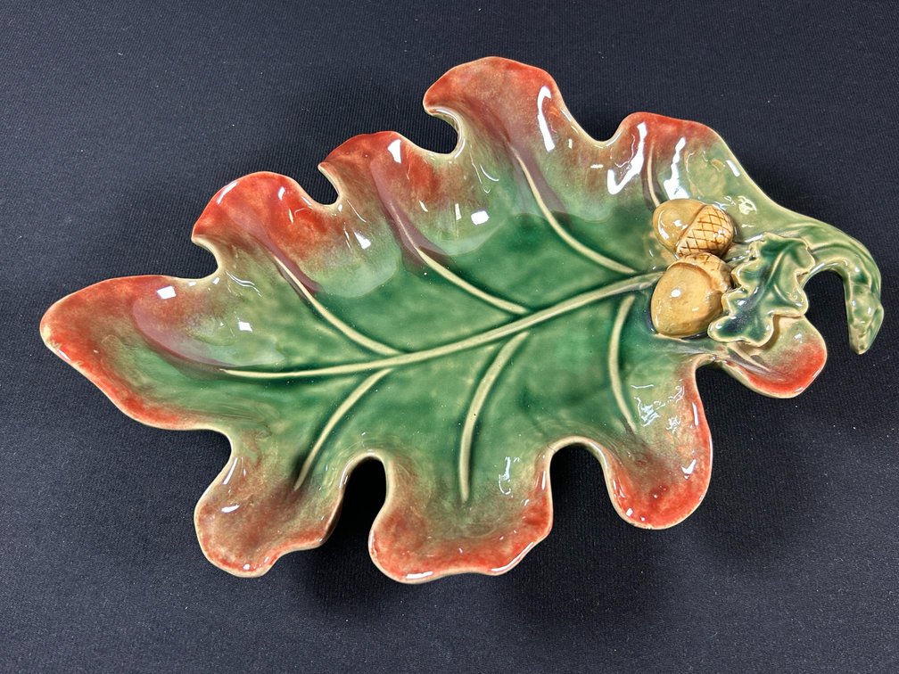 Ceramic Oak Leaf with Acorns