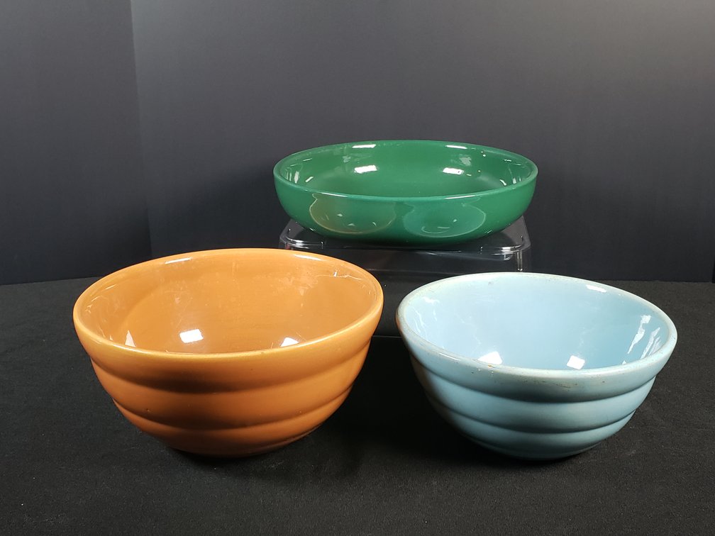 Glazed Ceramic Mixing Bowls and Shallow Dish