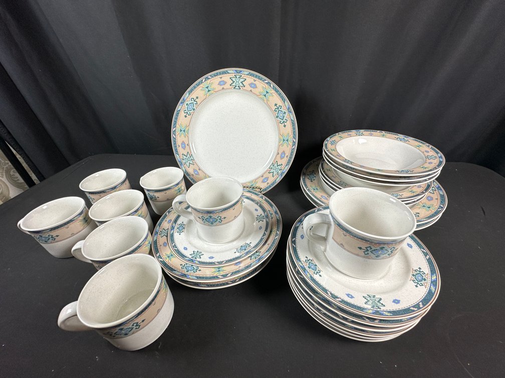 Christopher Stuart Sierra Vista Ceramic Dinnerware Set