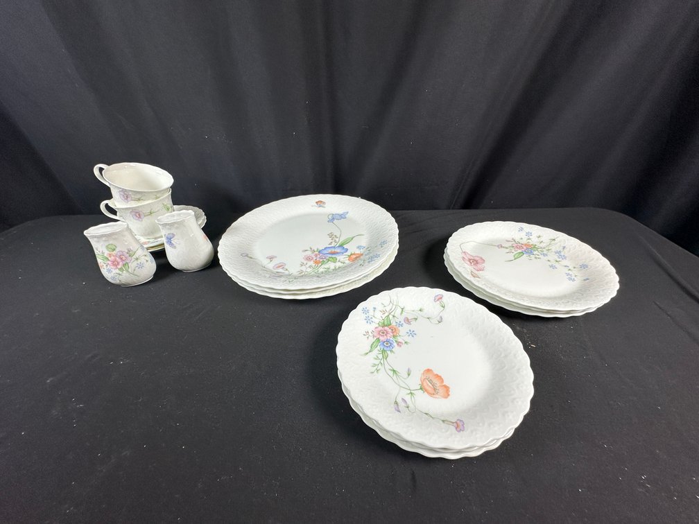 Mikasa Something Blue A7051 Bone China Tableware