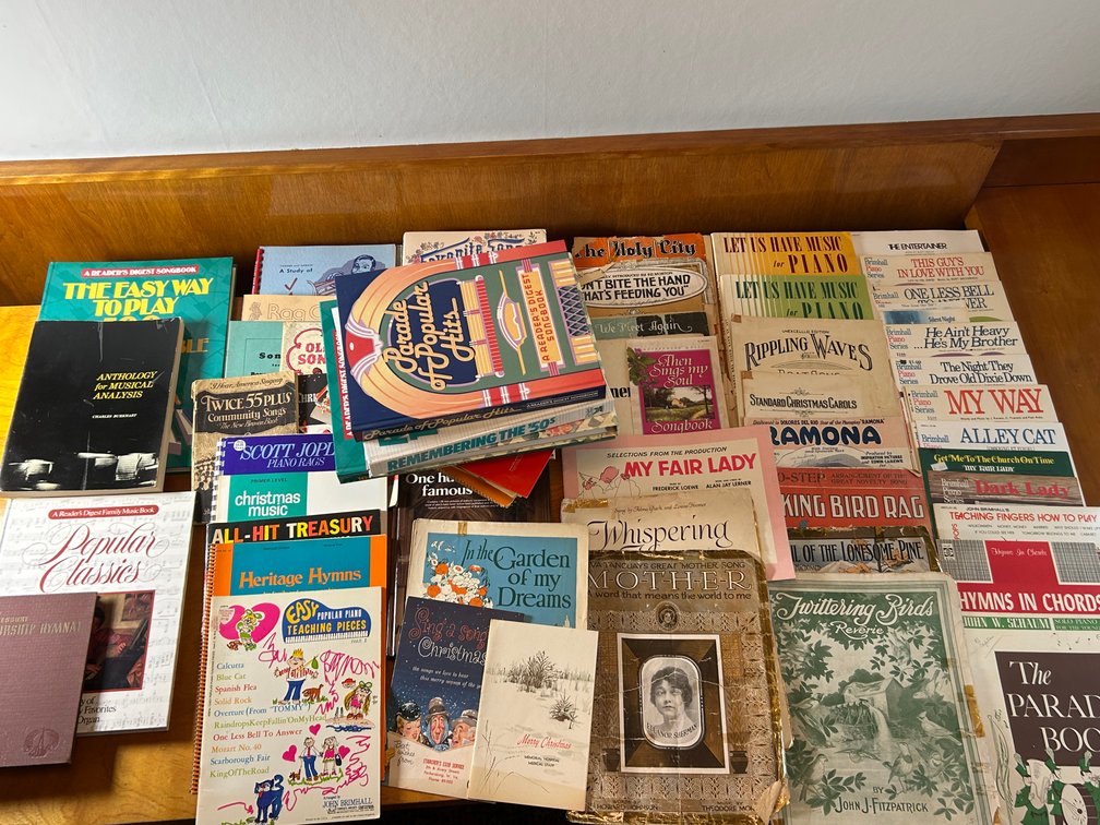 Sheet Music, Piano Songbooks, and Hymnals