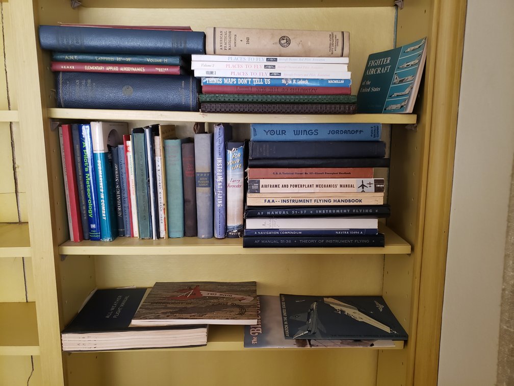 Aviation and Navigation Books and Flight Manuals