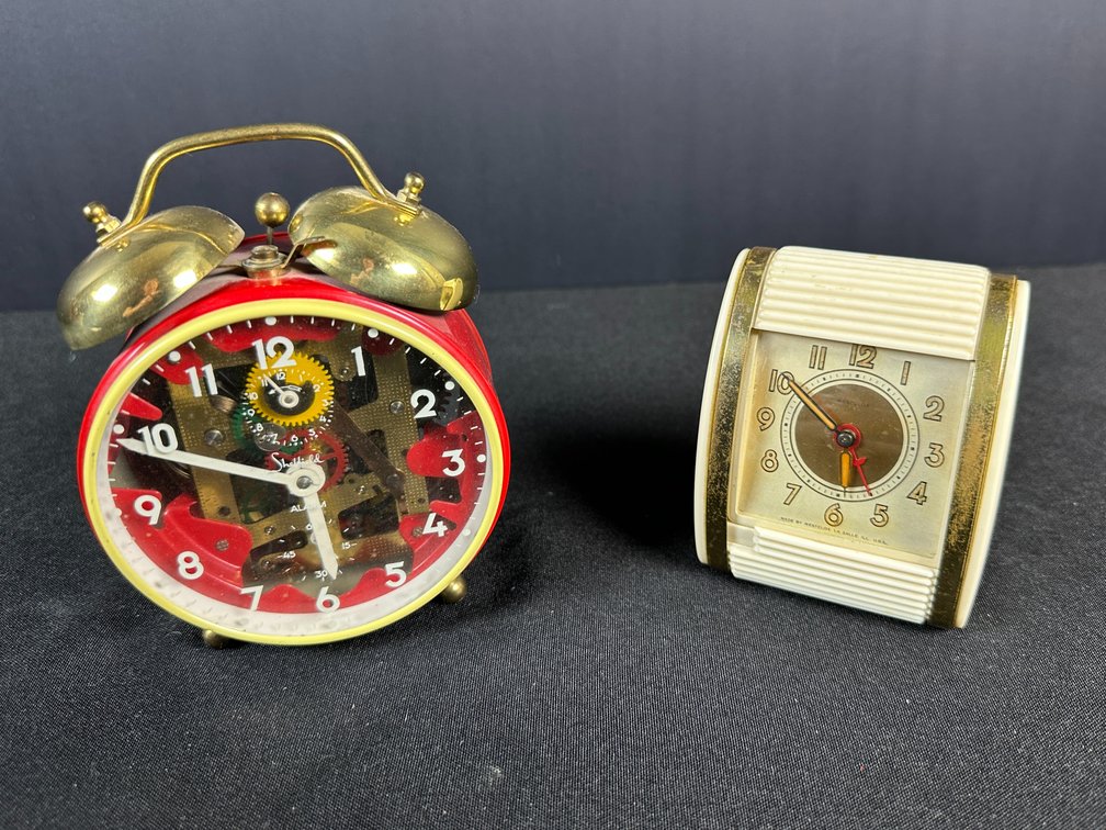 Mechanical Twin Bell Alarm Clock and Desk Alarm Clock