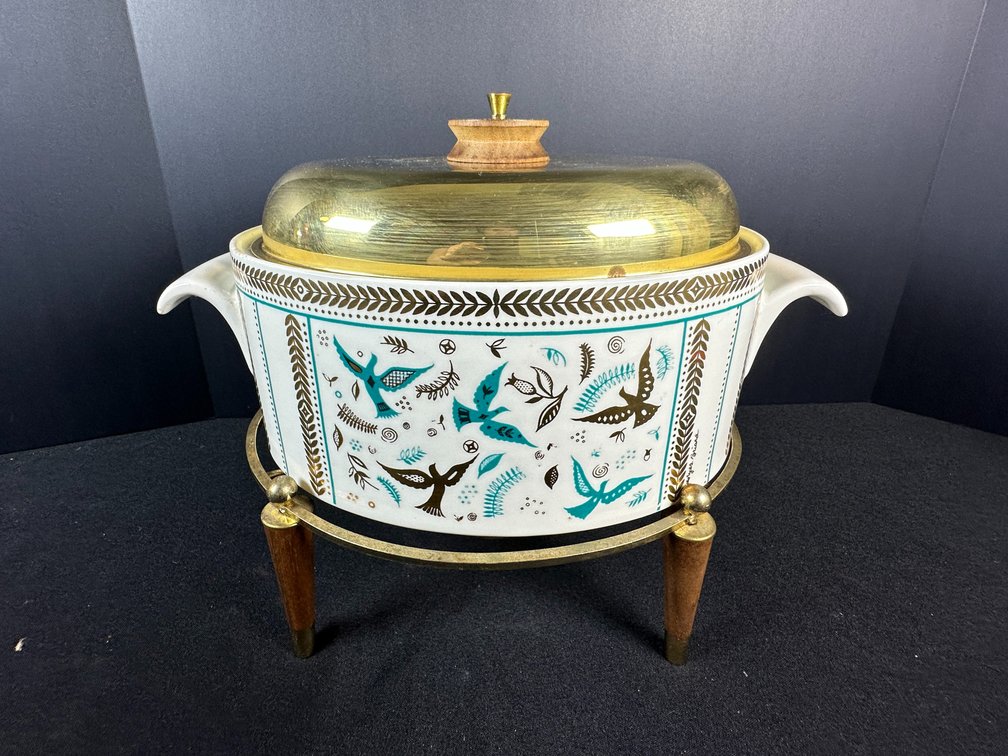 Georges Briard Ceramic Casserole Dish with Lid and Stand