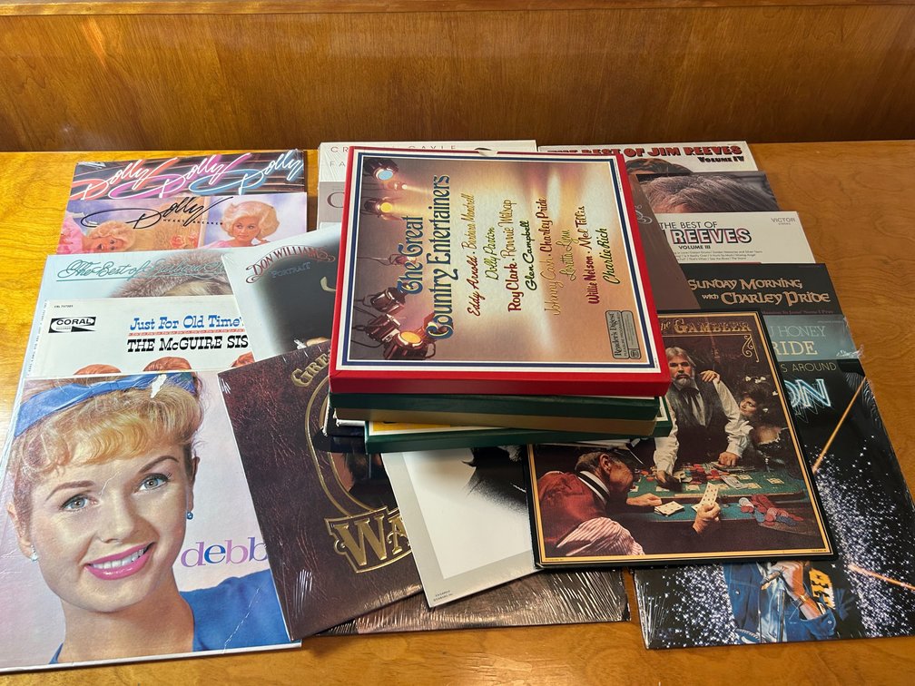 Country and Pop Music Vinyl LP Records and Box Sets