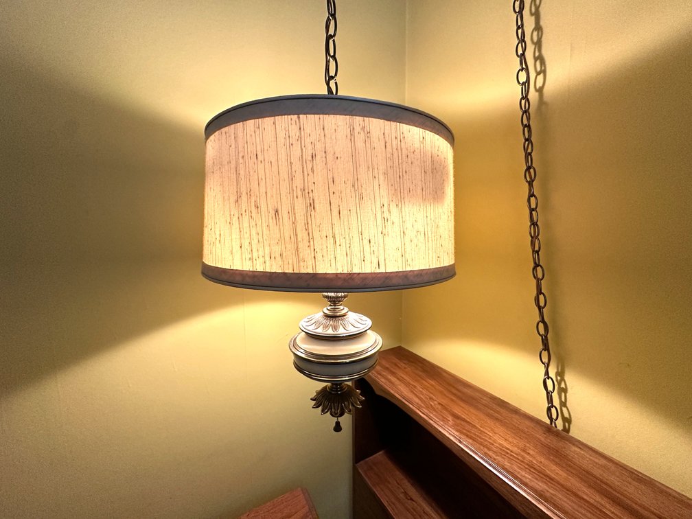 Hanging Swag Lamp with Ceramic and Brass-Tone Body