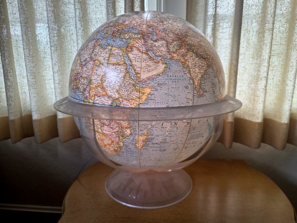 National Geographic Illuminated Globe with Cradle Stand