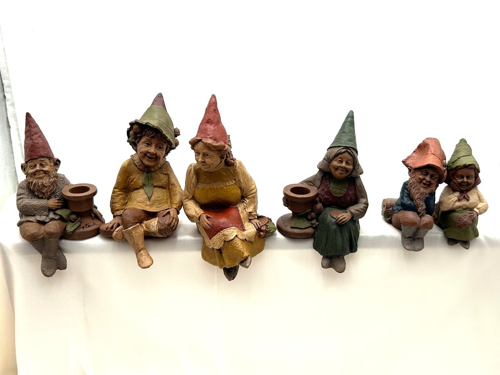 Tom Clark Gnome Sitters