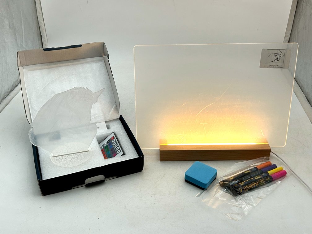 USB Blacklight Panel with 3D Dragon Lamp