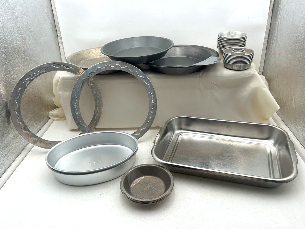 Pie Pans, Mini Bundt, & More