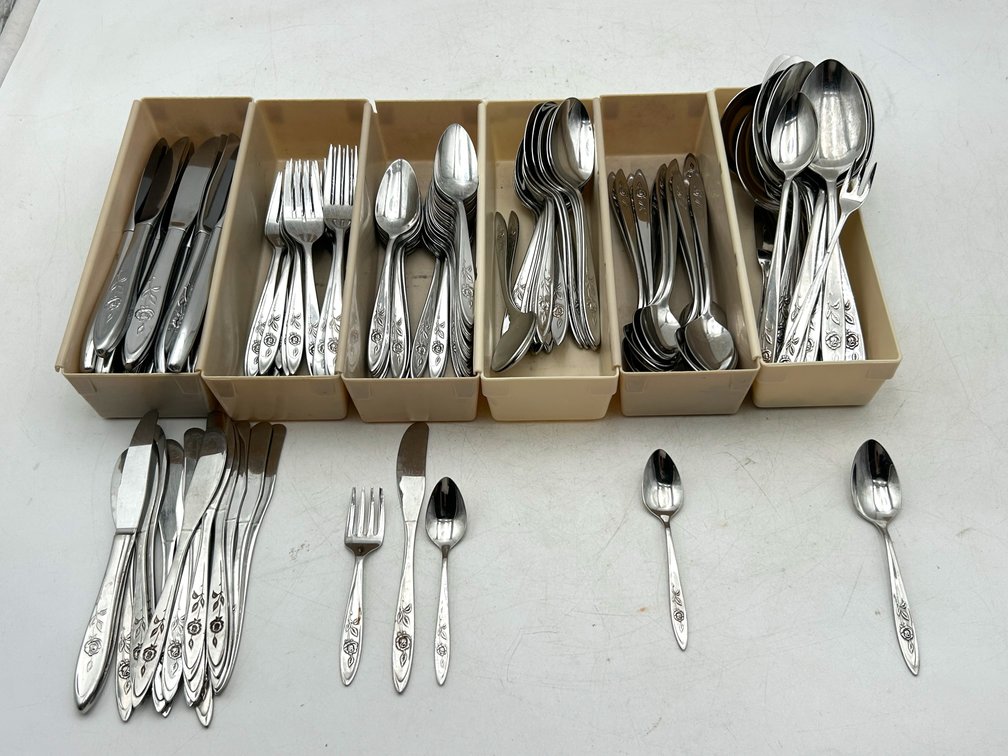 Oneida Flatware