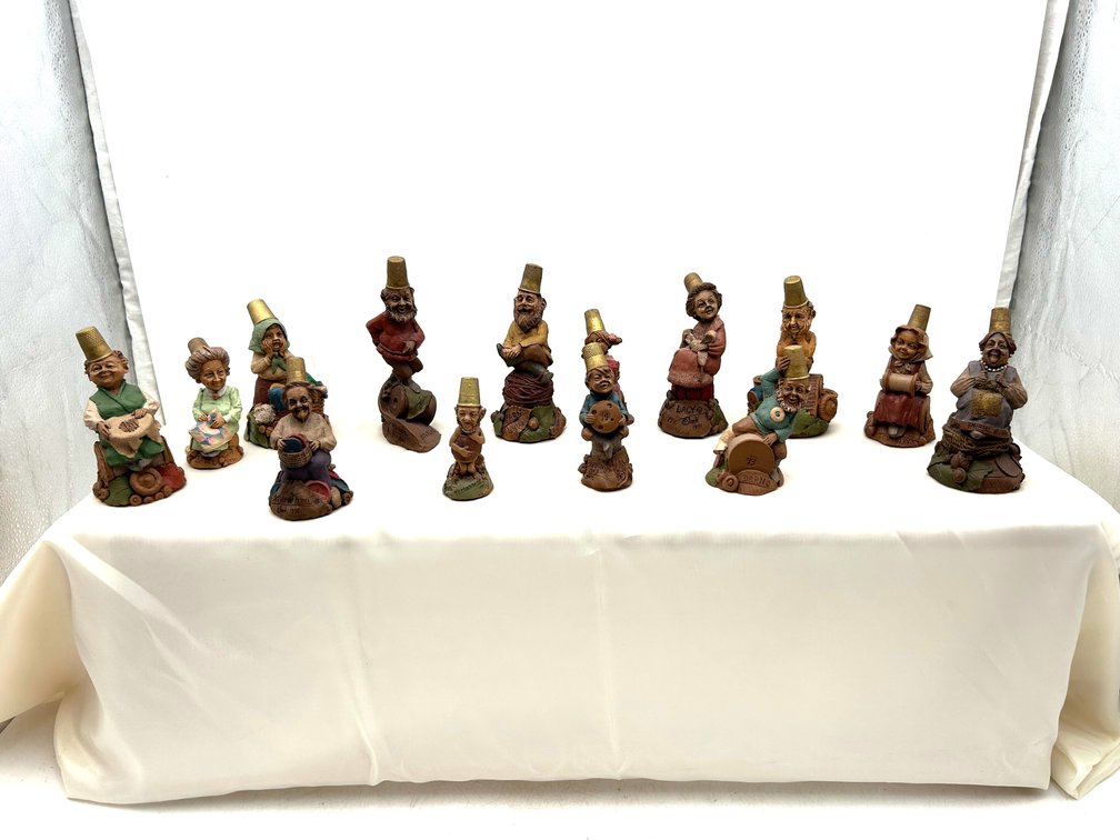 Tom Clark Gnomes with Thimbles