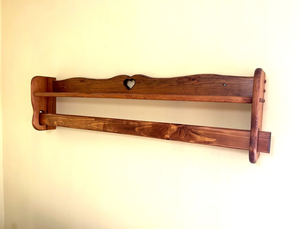 Pine Wall Hanging Quilt Rack with Shelf
