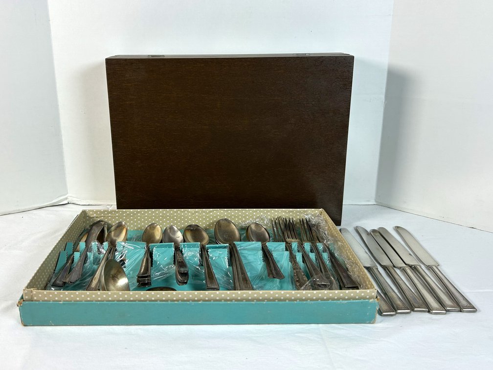 Flatware with Storage Box