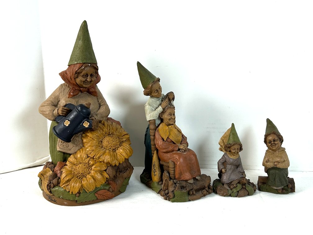 Tom Clark Female Gnomes