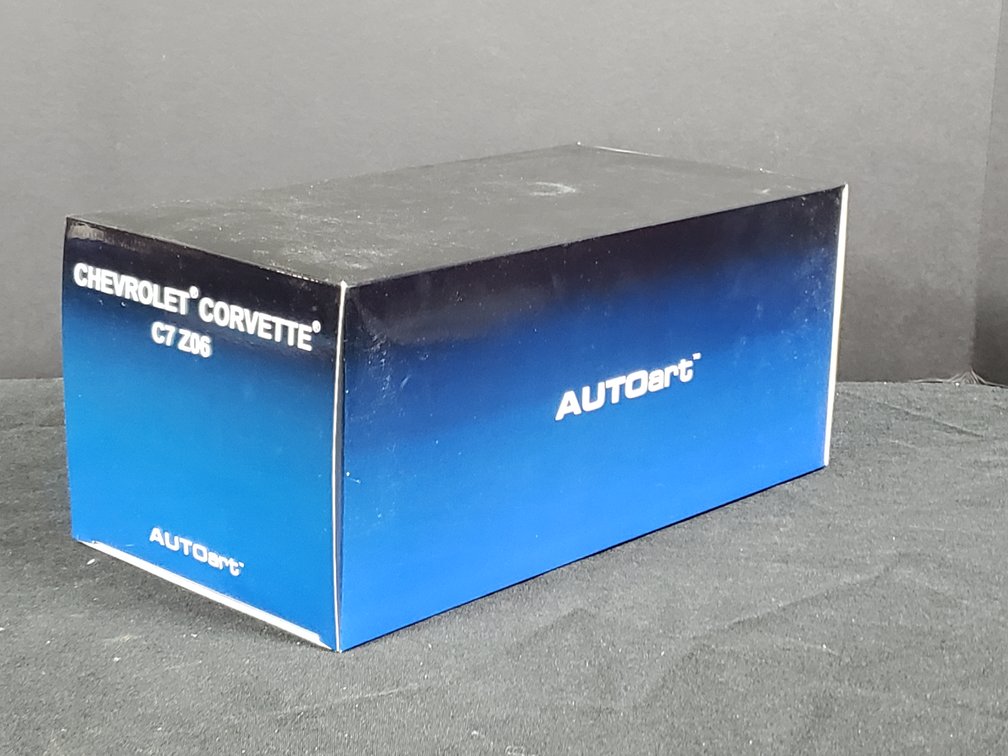 AUTOart 1:18 Chevrolet Corvette C7 Z06 Model - UNOPENED