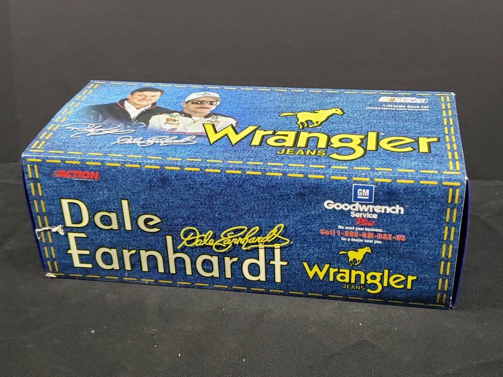 Action Dale Earnhardt #3 Wrangler 1999 Monte Carlo 1:24 Stock Car
