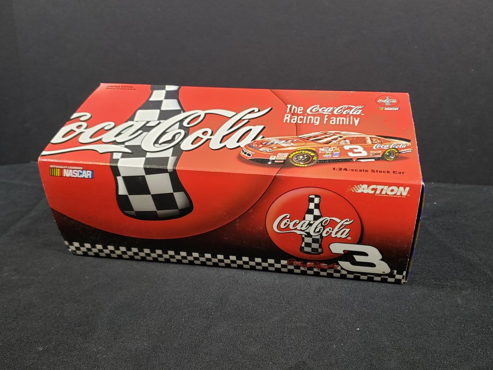 Action 1:24 Scale Coca-Cola Racing Family #3 Stock Car