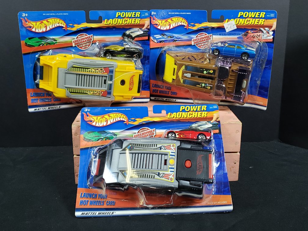 Hot Wheels Power Launcher Playsets with Die-Cast Cars