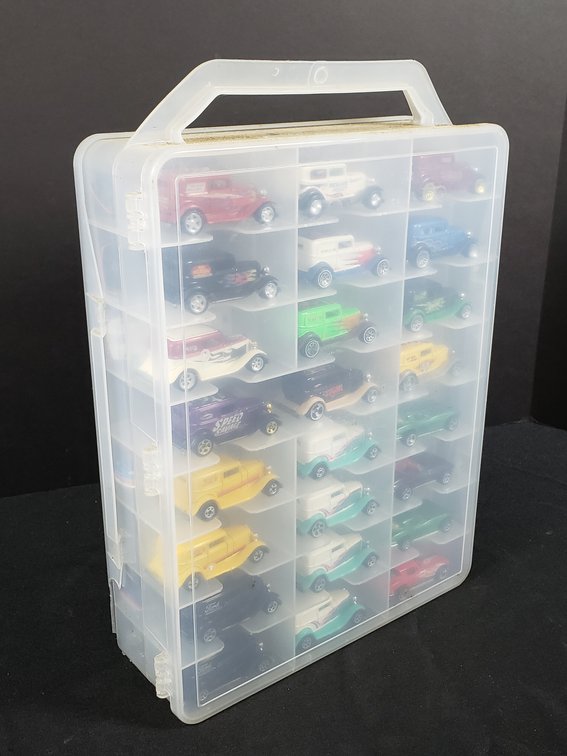 Hot Wheels Diecast Model Cars in Plano Carrying Case