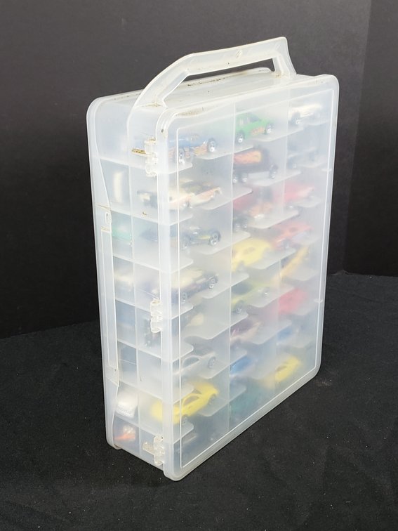 Hot Wheels Diecast Model Cars in Plano Carrying Case