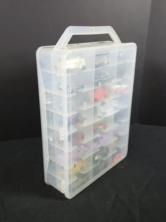 Hot Wheels Diecast Model Cars in Plano Carrying Case