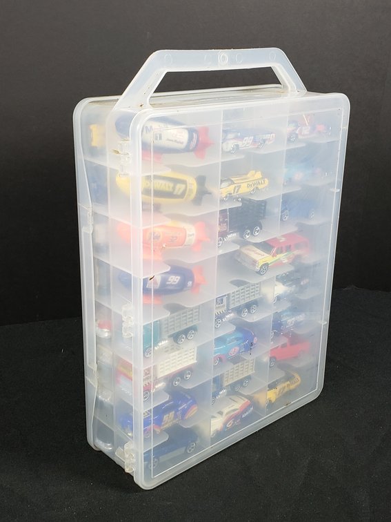 Hot Wheels Diecast Model Cars in Plano Carrying Case