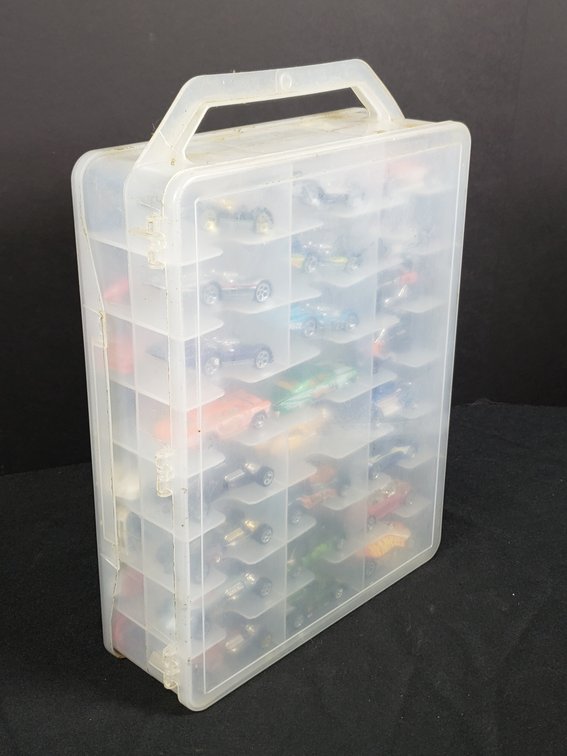 Hot Wheels Diecast Model Cars in Plano Carrying Case