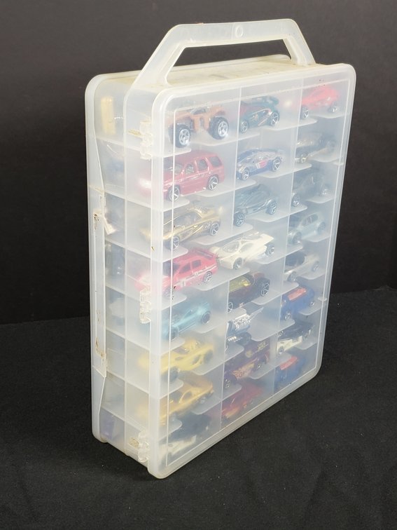 Hot Wheels Diecast Model Cars in Plano Carrying Case