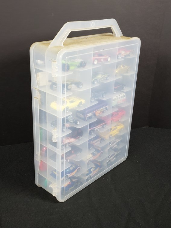 Hot Wheels Diecast Model Cars in Plano Carrying Case