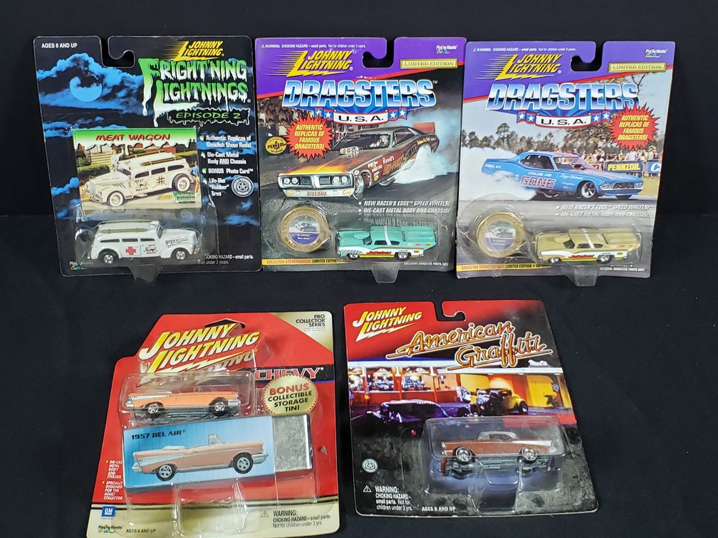 Johnny Lightning 1:64 Scale Carded Die-Cast Cars