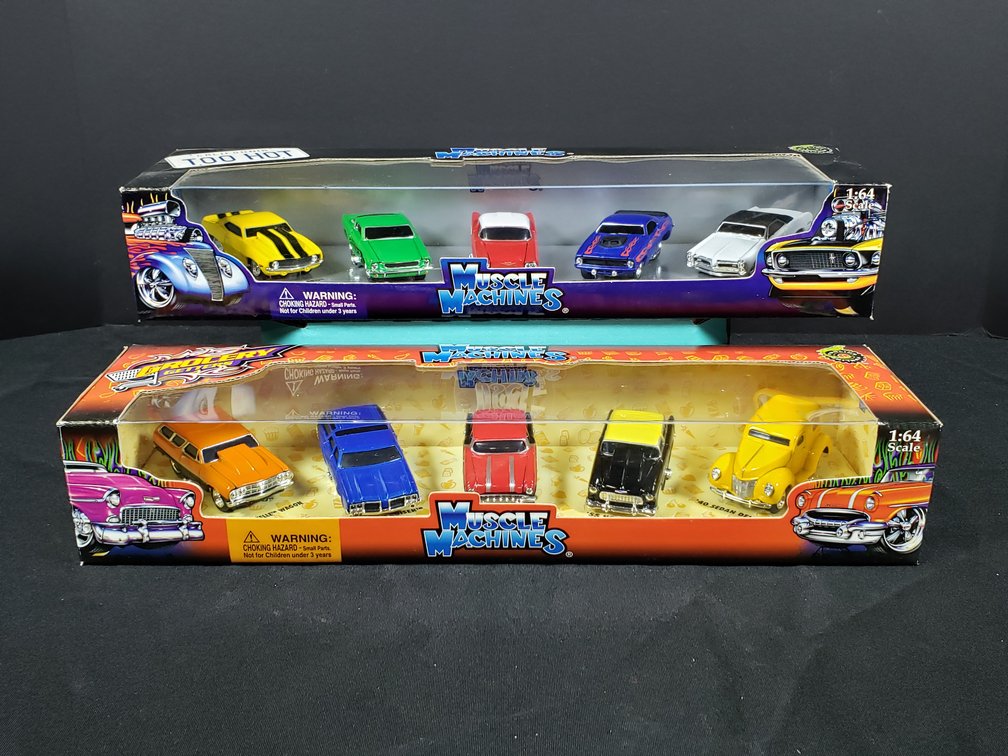 Muscle Machines 1:64 Scale Die-Cast Car Sets