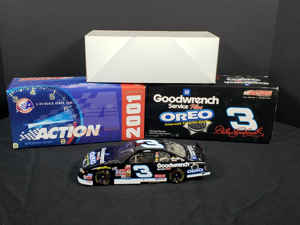 Action Dale Earnhardt #3 Oreo Monte Carlo 1:24 Stock Car