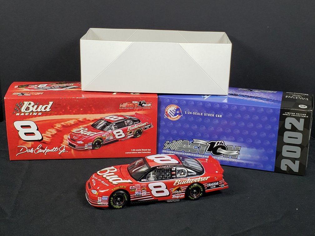 Action Dale Earnhardt Jr. #8 Budweiser 1:24 Scale Stock Car
