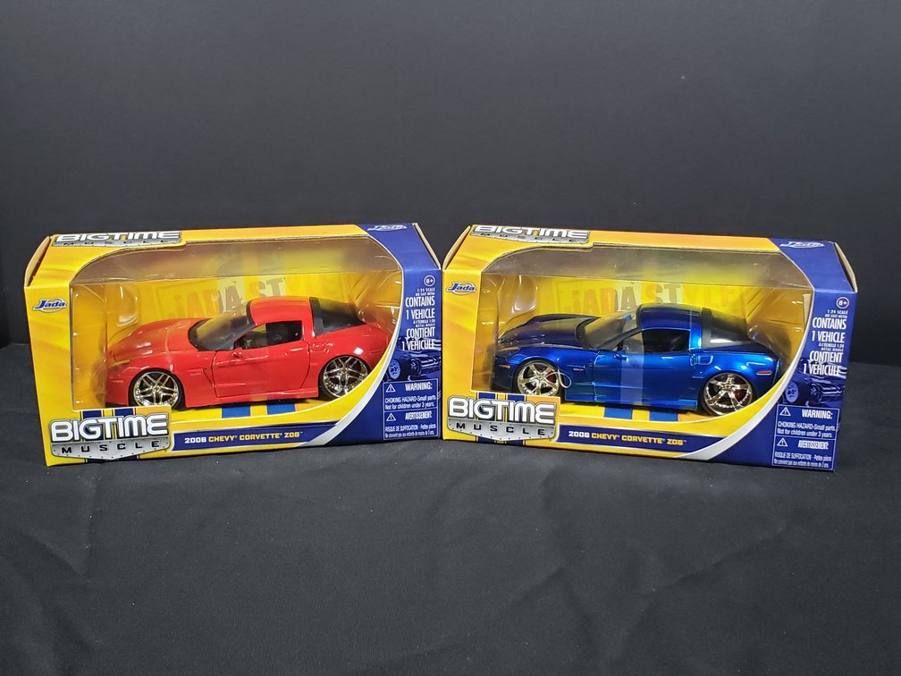 Jada Bigtime Muscle 1:24 2006 Chevy Corvette Z06 Cars