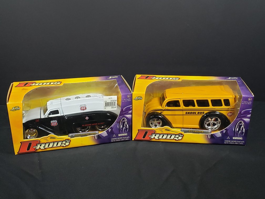 Jada Toys D-RODS '39 Dodge Airflow Tanker and Div Cruizer
