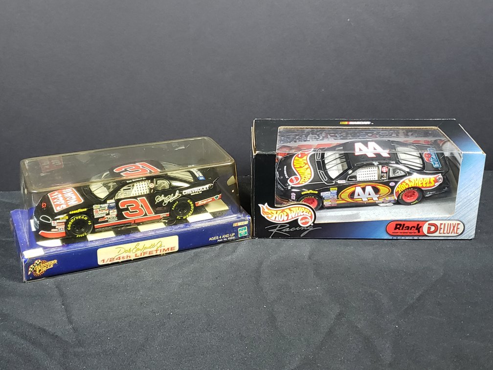 1/24 Scale NASCAR Die-Cast Stock Cars
