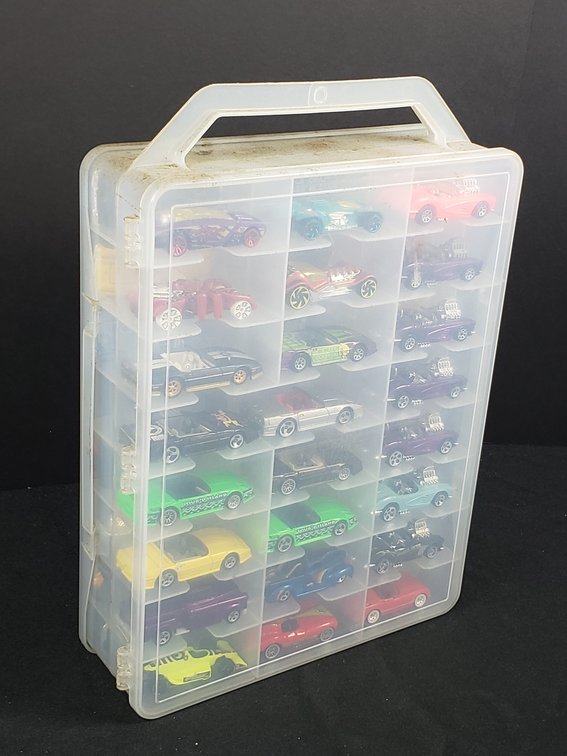 Hot Wheels Die-Cast Cars in Carrying Case
