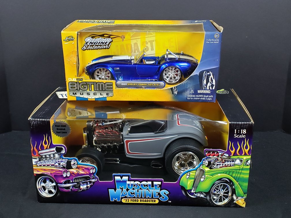 1965 Shelby Cobra and '32 Ford Roadster Die-Cast Cars